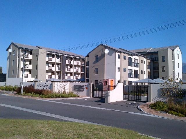 To Let 2 Bedroom Property for Rent in Lansdowne Western Cape